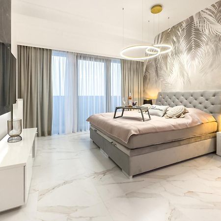 Hanza Tower Apartment No. 524 - Swimming Pool, Jacuzzi, Balcony Szczecin Luaran gambar