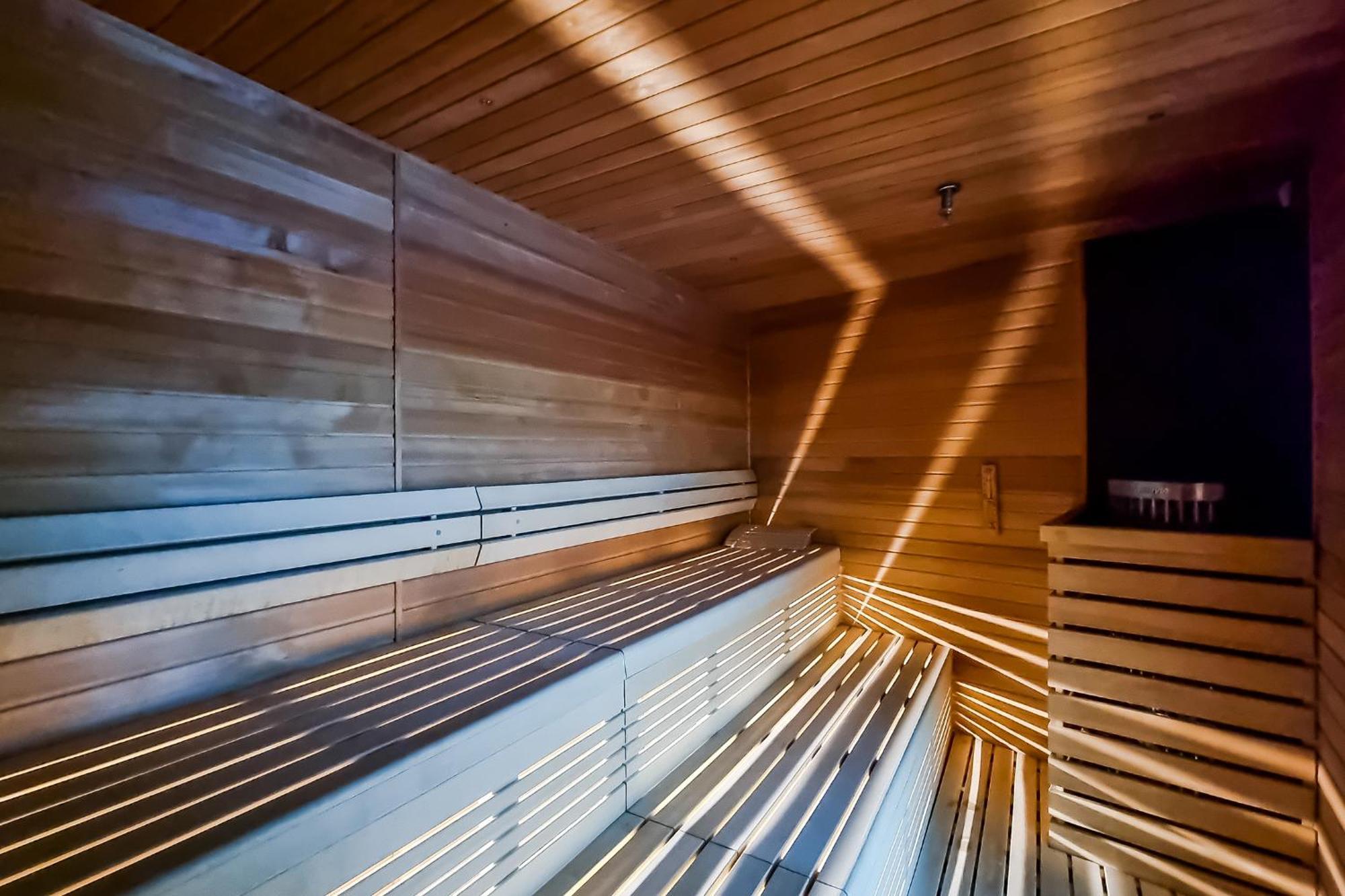 Hanza Tower Apartment No. 524 - Swimming Pool, Jacuzzi, Balcony Szczecin Luaran gambar